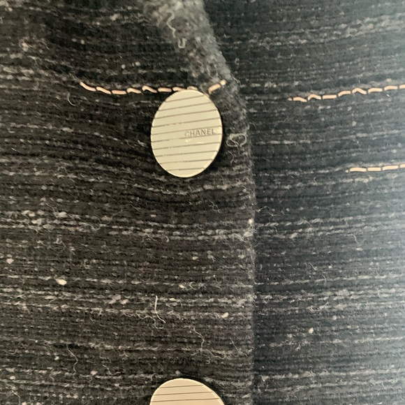 Chanel Cropped Tweed Jacket Sz.40/US 8 - Picture 5 of 7